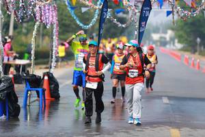 BIB: 700
                            <button type="button" onclick="openModal(9918891)" class="btn btn-primary btn-sm float-right btn-popup" data-toggle="modal" data-target=".modal-high-quality">
                        <i class="fas fa-shopping-cart"></i> Add to Cart
                    </button>
                                            <button type="button" onclick="isThisMe(9918891, true)" class="btn btn-success btn-sm float-right btn-popup btn-isme hidden" data-toggle="tooltip" data-placement="bottom" title="นี่คือรูปของคุณใช่ไหม คลิกที่นี่เพื่อเอาเข้าอัลบั้ม">
                        <i class="fas fa-plus"></i> Add to album
                    </button>
                    <button type="button" onclick="isThisMe(9918891, false)" class="btn btn-warning btn-sm float-right btn-popup btn-isnotme hidden">
                        <i class="fas fa-ban"></i> Remove from album
                    </button>